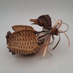 Vtg Woven Two Tone Mini Wicker DUCK BASKET/Planter 4" Primitive Cottage Core